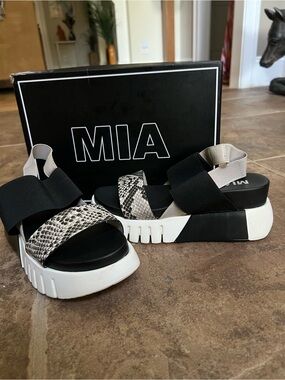 MIA Black & Snake-Print Amalia Platform Sandal with White Sole